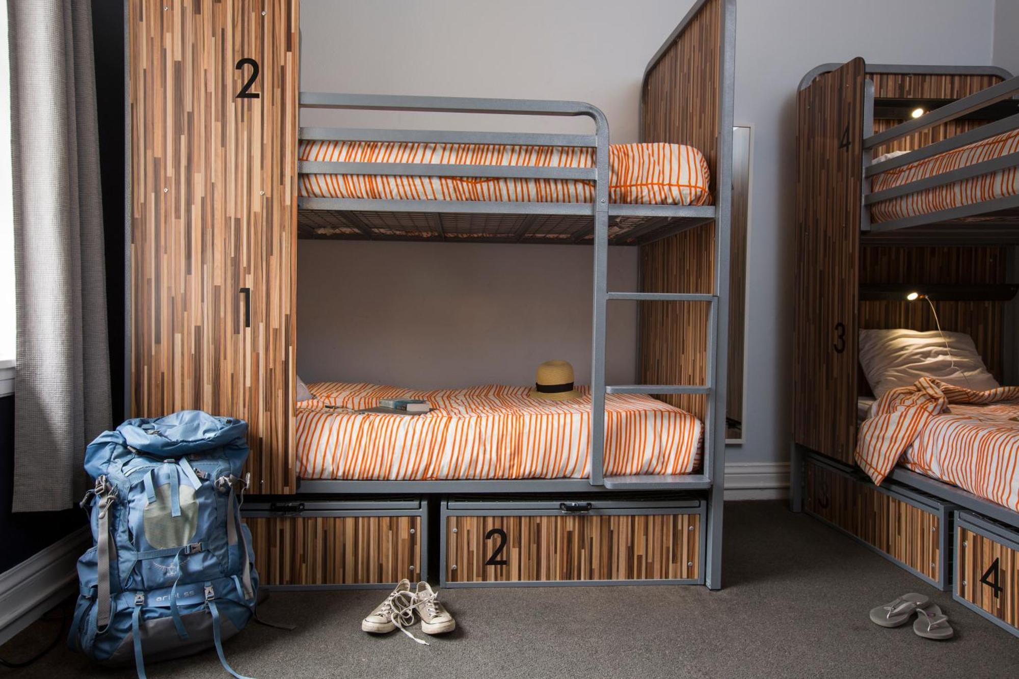 Bed Women's 4-bed Dormitory