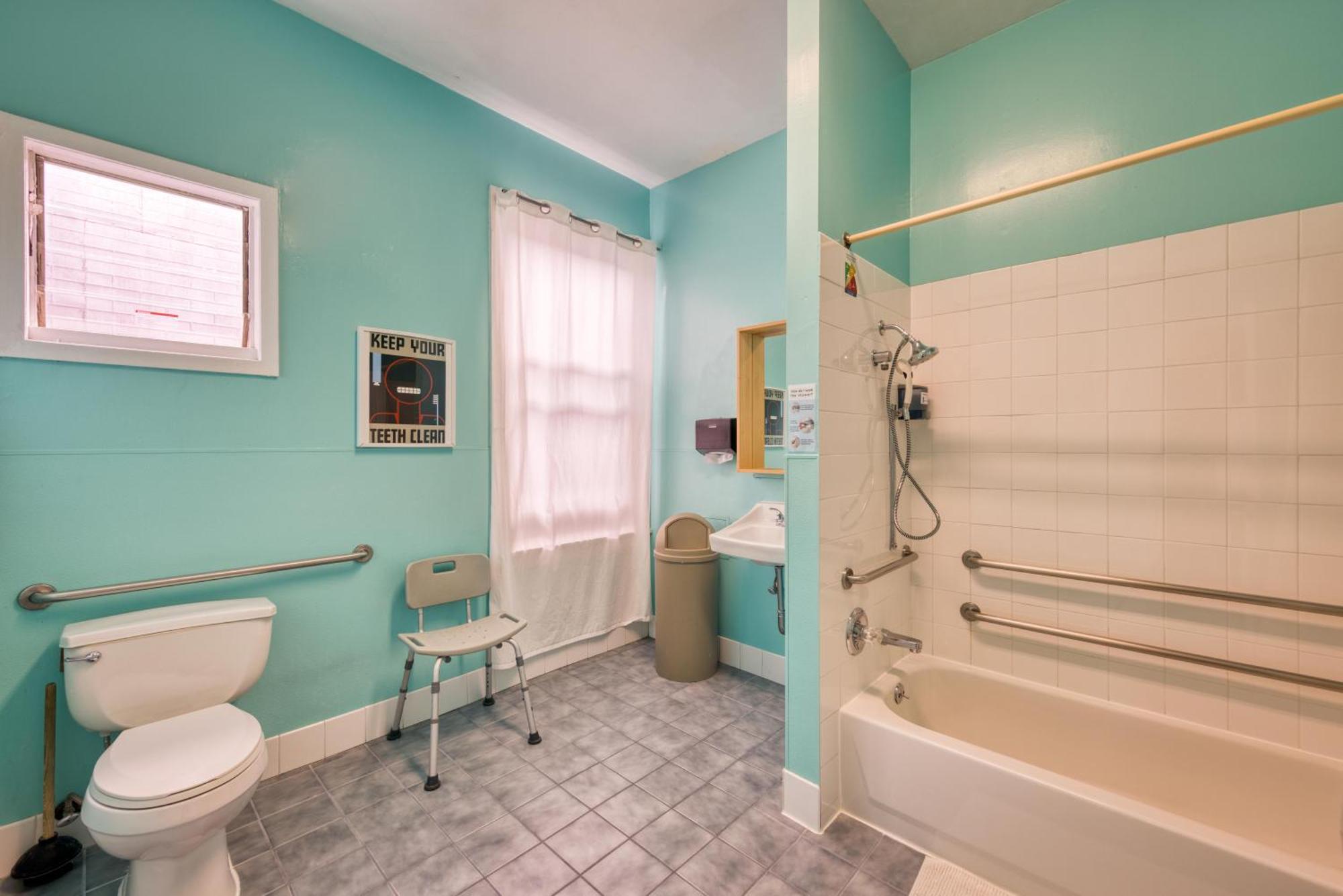 Private Twin Room Ensuite